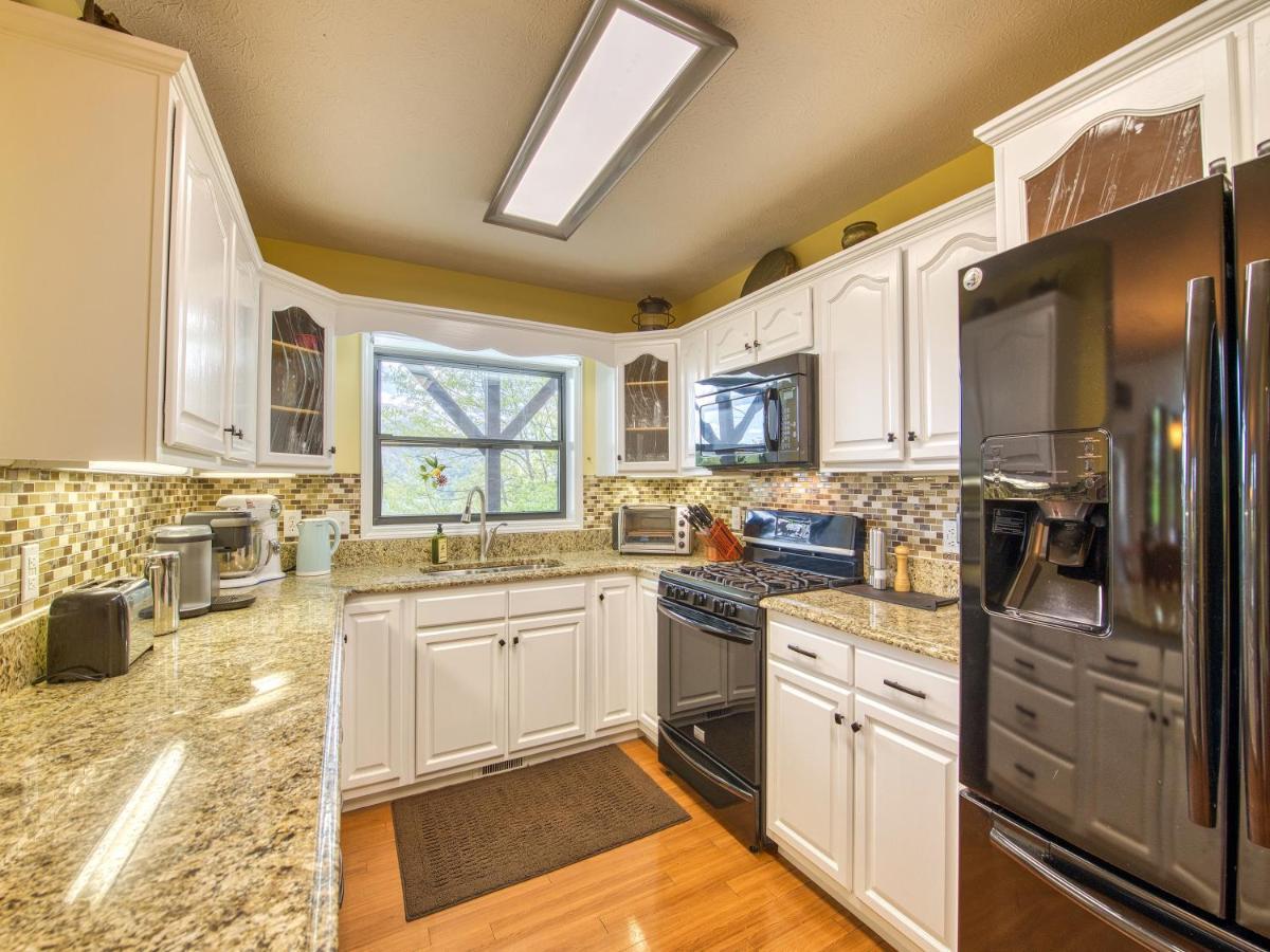 Bonnie View 21 - Amazing Smoky Mountain Retreat With Beautiful Scenic Views! Home Maggie Valley Exterior foto